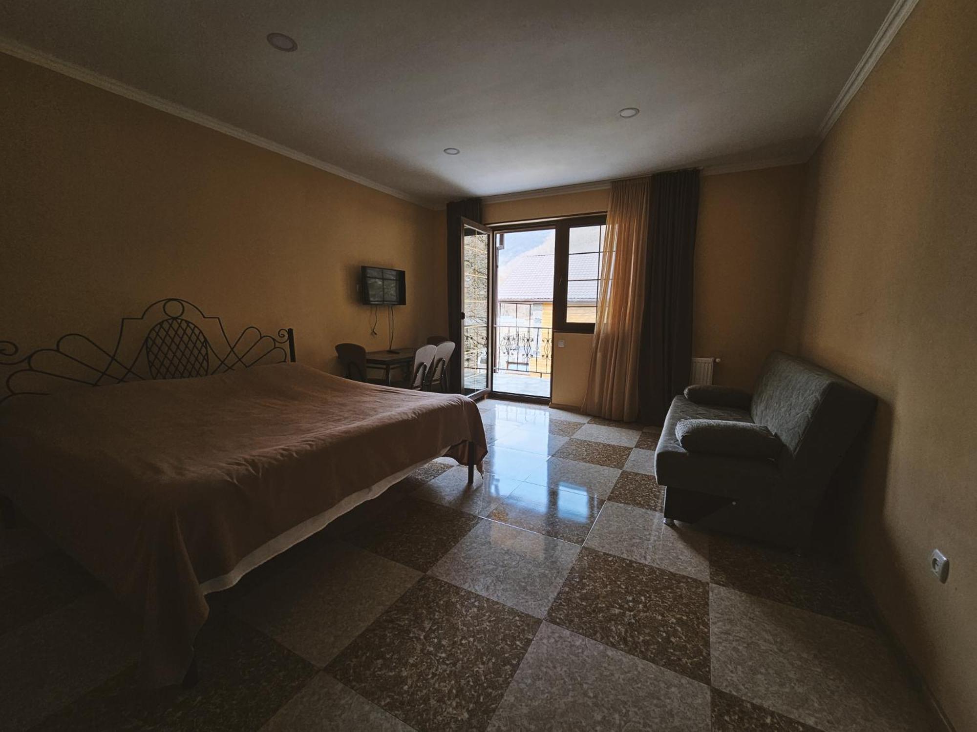 Hotel Tourist Complex Khomi Ch'argali Habitación foto